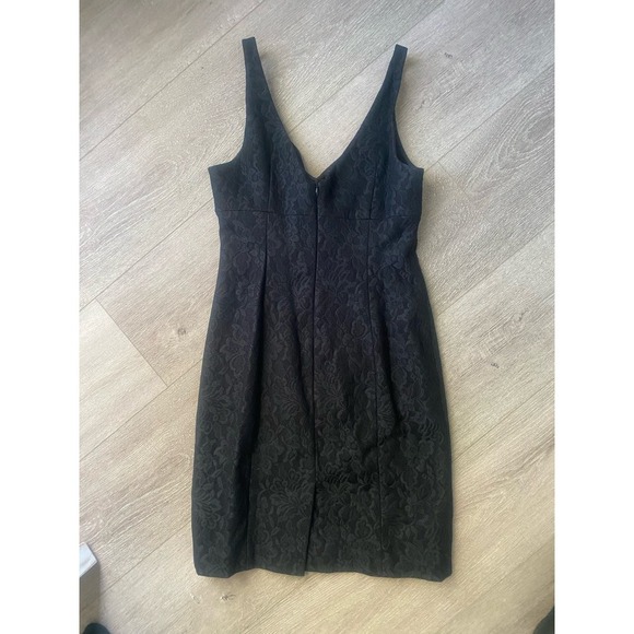 NWOT‎ Trina Turk Black Lace Knee Length Dress Size 6 - Picture 2 of 9